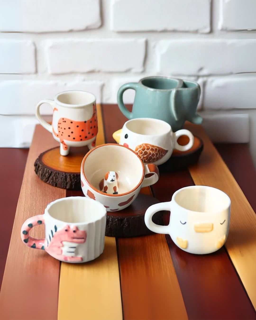 MUGS
