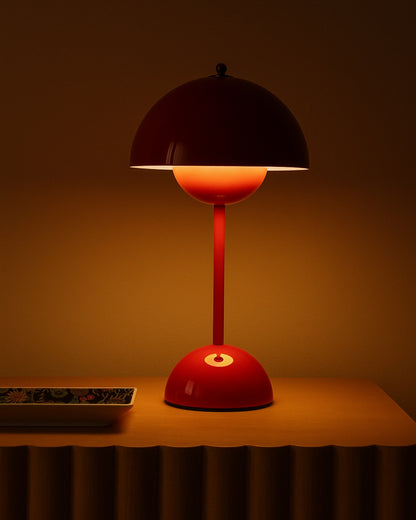 Minimal Mushroom Accent Lamp – Industrial Chic