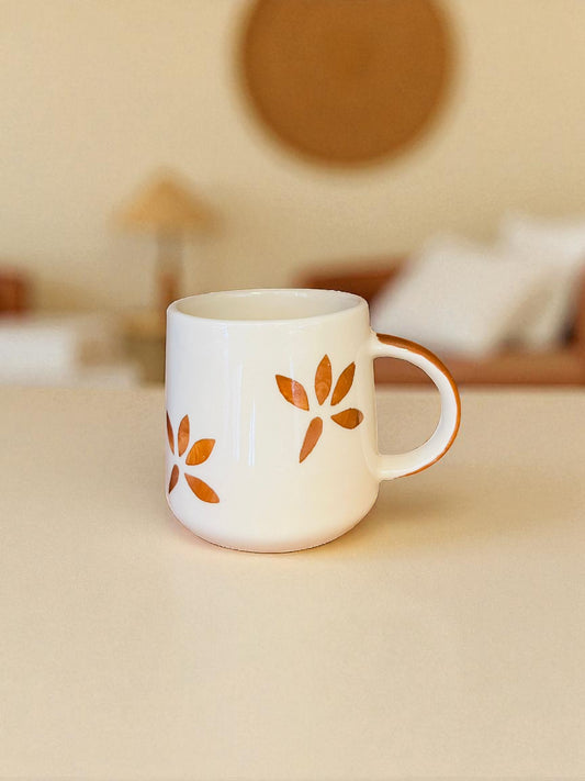 Green Leaf Ceramic Mug – Nature Inspired Sipper for Calm Vibes